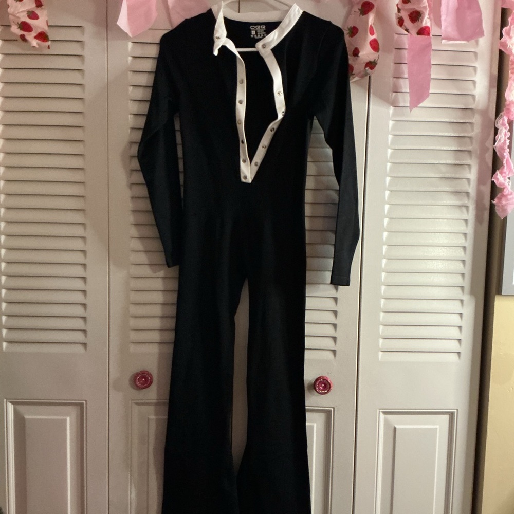 Oqq Black and White Jumpsuit